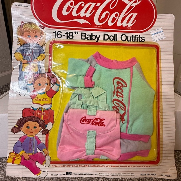 Coca Cola Green and Pink Doll Clothing Set with Accessories - Picture 7 of 7